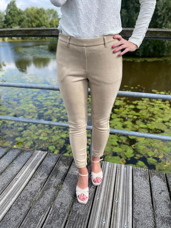 Broek_Roos_1