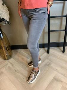 naomi_silver_jeans